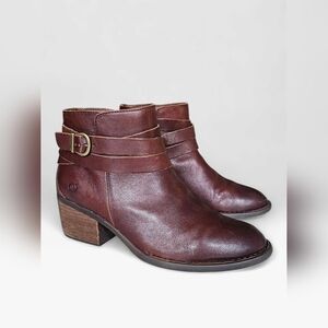 BORN Women Payton Buckle Strap Brown Leather Block Heel Ankle Booties 9.5M